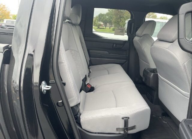 
								Toyota Tacoma full									