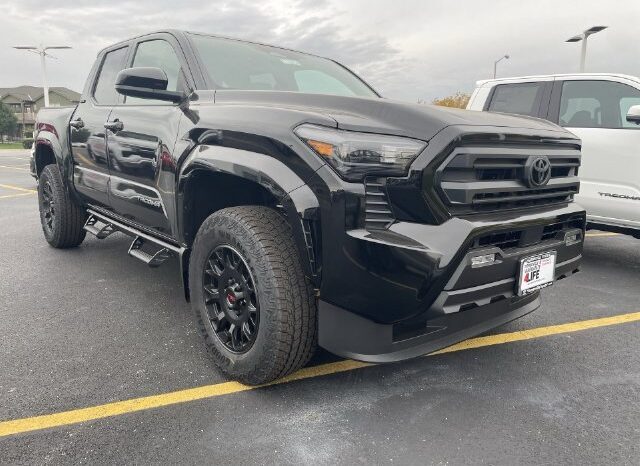 
								Toyota Tacoma full									