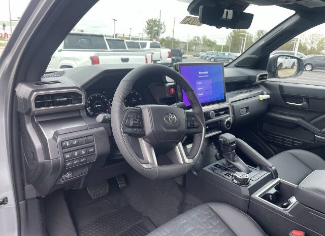 
								Toyota Tacoma full									