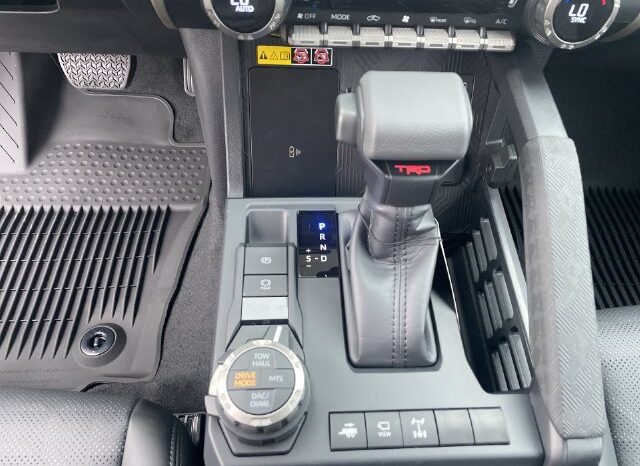 
								Toyota Tacoma full									