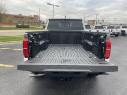 
										Toyota Tacoma full									