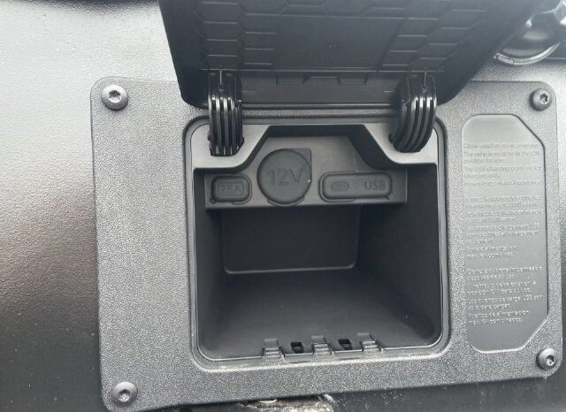 
								Toyota Tacoma full									