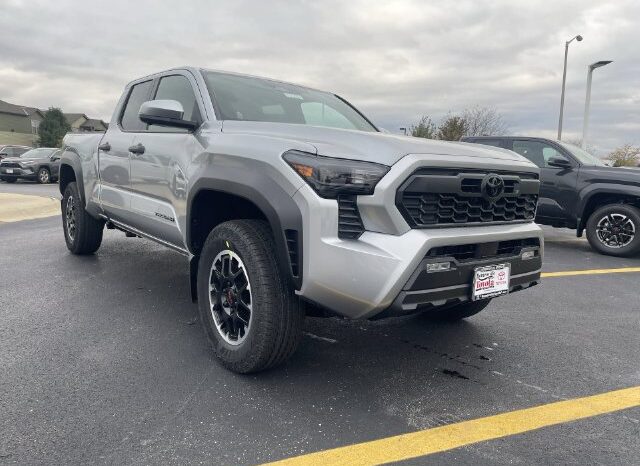 
								Toyota Tacoma full									