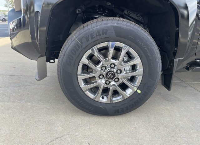 
								Toyota Tacoma full									