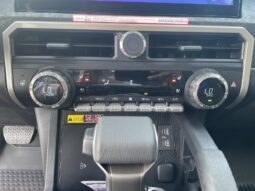
										Toyota Tacoma full									