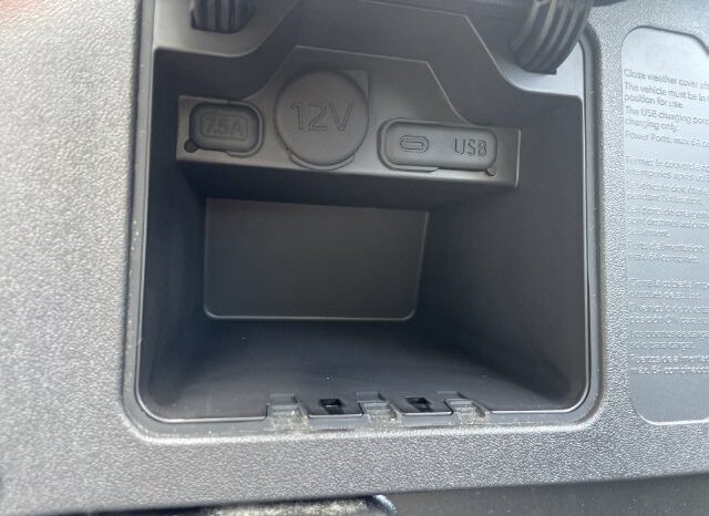 
								Toyota Tacoma full									