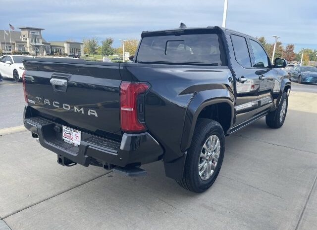 
								Toyota Tacoma full									