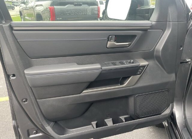 
								Toyota Tundra Hybrid full									