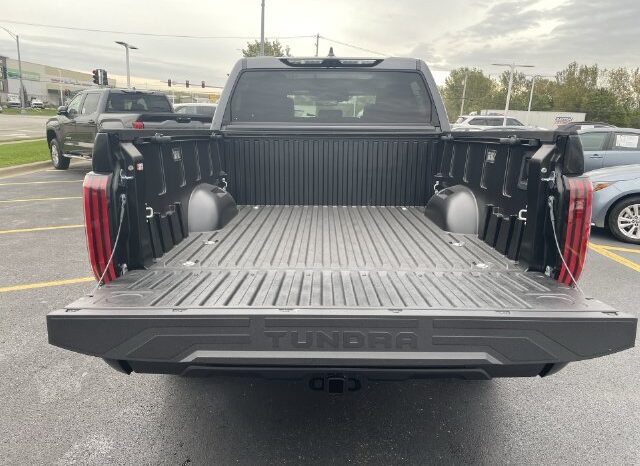 
								Toyota Tundra Hybrid full									