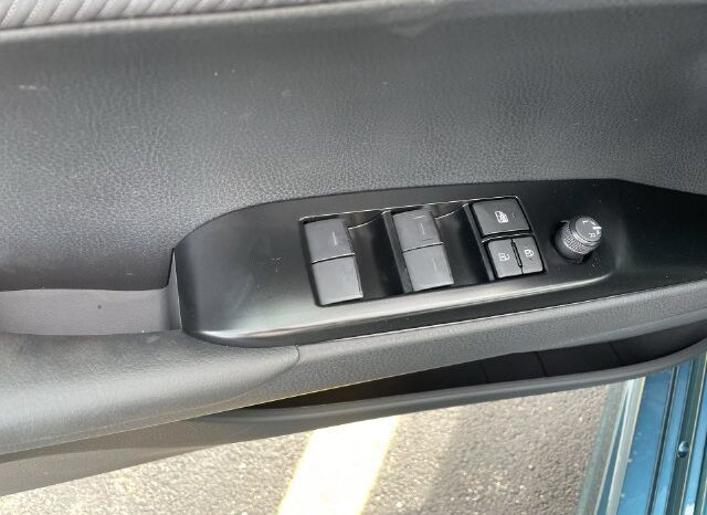 
								Toyota Camry full									