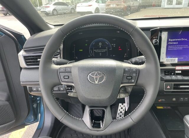 
								Toyota Camry full									