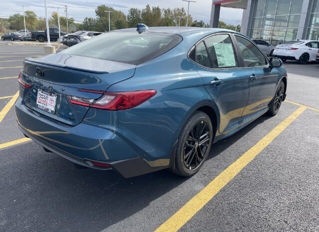 
								Toyota Camry full									