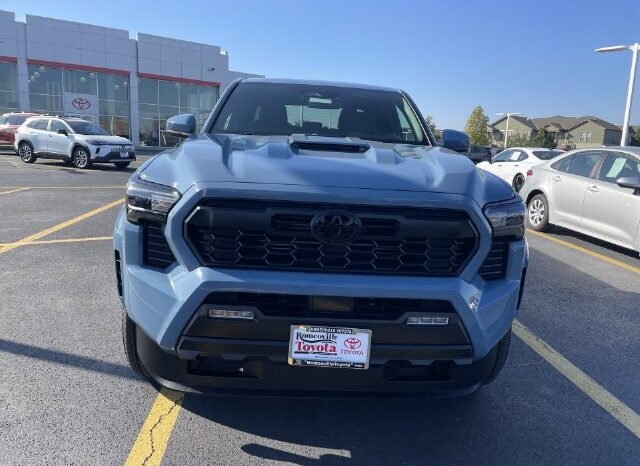 
								Toyota Tacoma full									