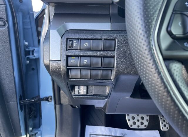 
								Toyota Tacoma full									