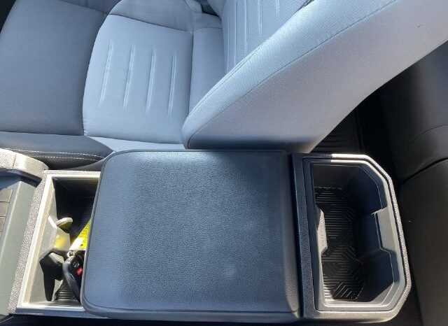 
								Toyota Tacoma full									