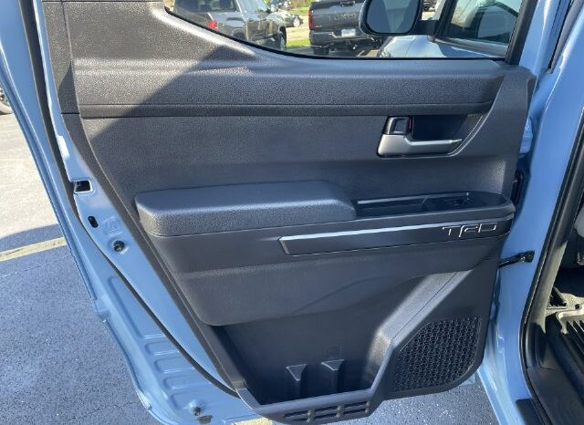 
								Toyota Tacoma full									