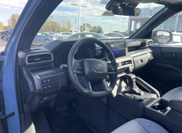 
								Toyota Tacoma full									