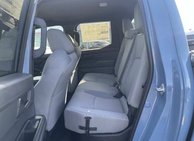 
								Toyota Tacoma full									