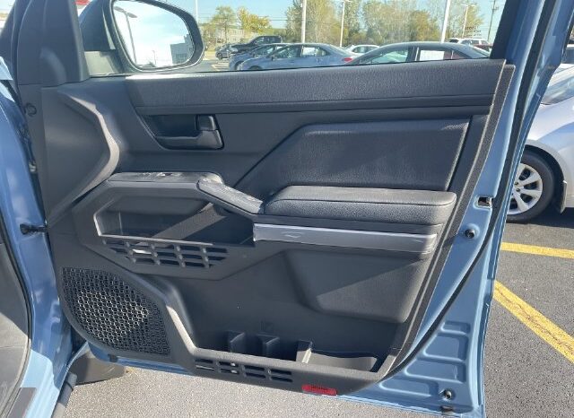 
								Toyota Tacoma full									
