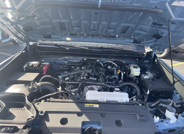 
								Toyota Tacoma full									