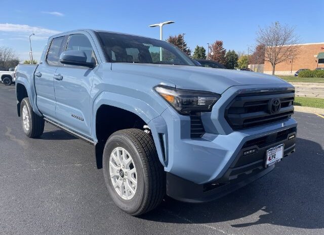 
								Toyota Tacoma full									