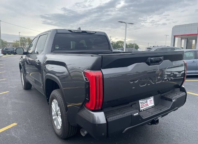 
								Toyota Tundra full									