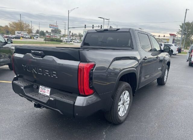 
								Toyota Tundra full									