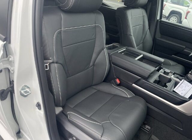 
								Toyota Tundra full									