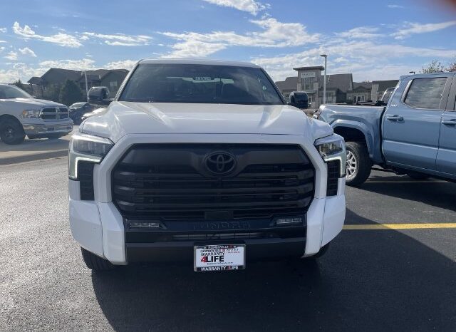 
								Toyota Tundra full									