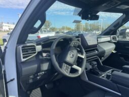 
										Toyota Tundra full									