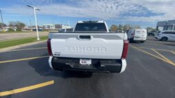
										Toyota Tundra full									