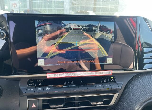
								Toyota Camry full									