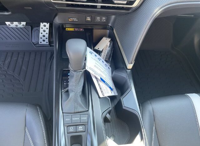 
								Toyota Camry full									