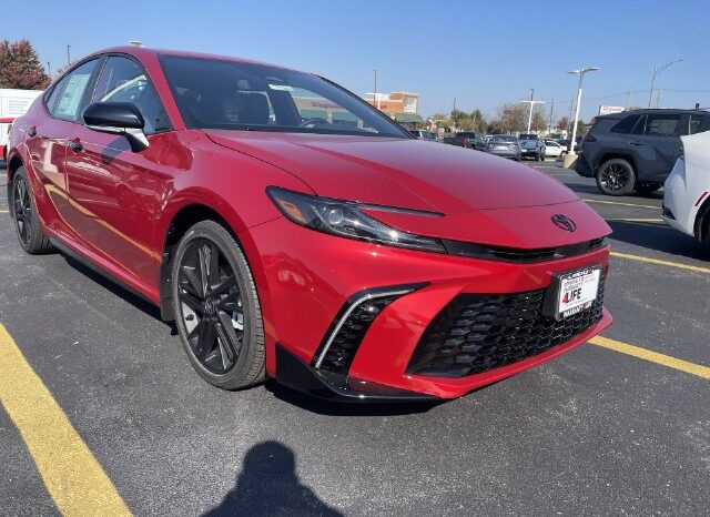 
								Toyota Camry full									