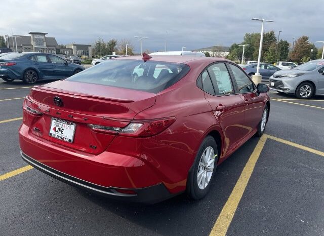 
								Toyota Camry full									