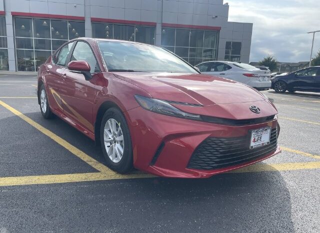
								Toyota Camry full									