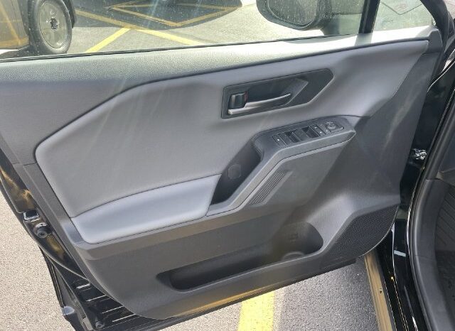 
								Toyota RAV4 full									