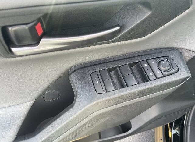 
								Toyota RAV4 full									
