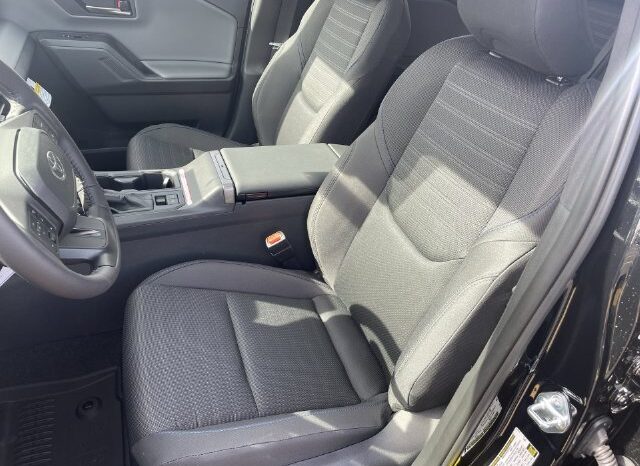 
								Toyota RAV4 full									