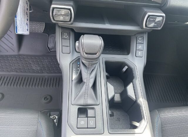 
								Toyota RAV4 full									