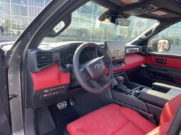 
										Toyota Sequoia full									
