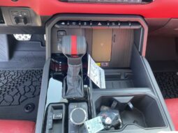 
										Toyota Sequoia full									