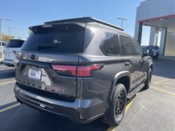 
										Toyota Sequoia full									