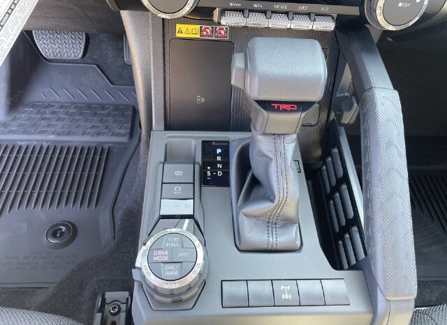 
								Toyota 4Runner full									