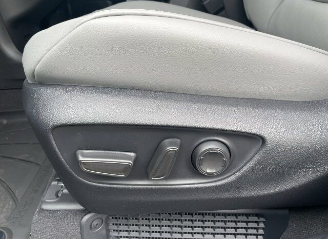 
								Toyota Sienna full									