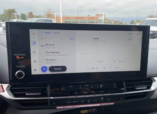 
								Toyota Sienna full									