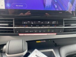 
										Toyota Sienna full									