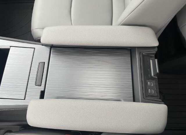 
								Toyota Sienna full									