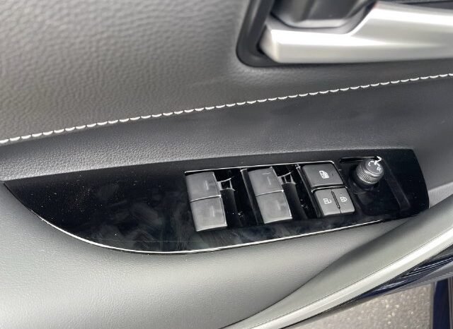 
								Toyota Corolla Hatchback full									
