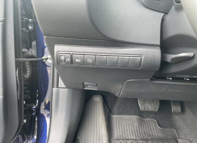 
								Toyota Corolla Hatchback full									